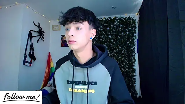 Snapshot of twink_sebas_ chatting on 01.20.25 twink sebas online show from 01.20.25