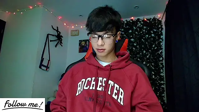 Snapshot of twink_sebas_ chatting on 01.22.25 twink sebas online show from 01.22.25