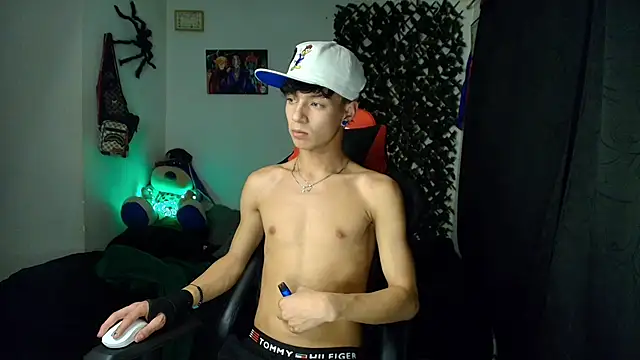Snapshot of twink_sebas_ chatting on 02.09.25 twink sebas online show from 02.09.25