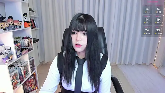 Snapshot of misshoneyxxx chatting on 09.14.25 misshoneyxxx online show from 09.14.25