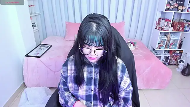 Snapshot of misshoneyxxx chatting on 06.05.26 misshoneyxxx online show from 06.05.26