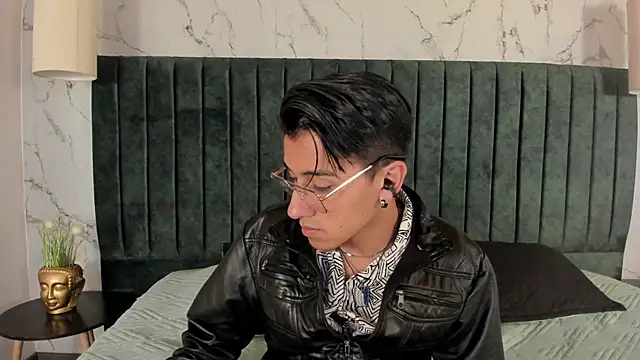 Andy Joy  online show from 01.18.26