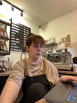 cinnabon  online show from 11.08.25