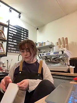 cinnabon  online show from 11.20.25