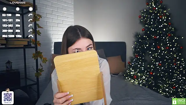 LindaFarmer online show from 12.31.24