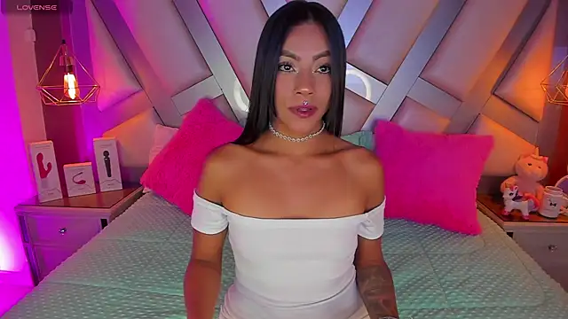 Amber villalobos  online show from 01.17.26