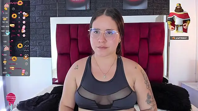 Snapshot of April1_sc chatting on 12.12.24 April1 sc online show from 12.12.24