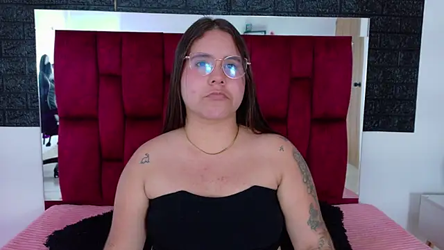 Snapshot of April1_sc chatting on 09.13.25 April1 sc online show from 09.13.25