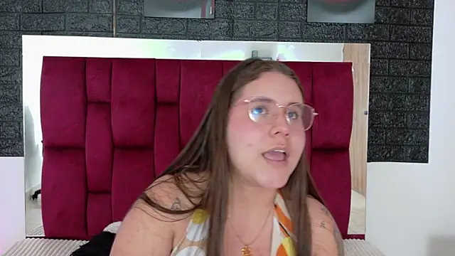 Snapshot of April1_sc chatting on 09.19.25 April1 sc online show from 09.19.25