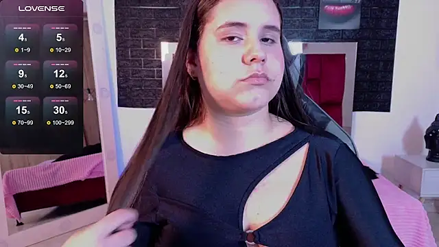 Snapshot of April1_sc chatting on 10.11.25 April1 sc online show from 10.11.25