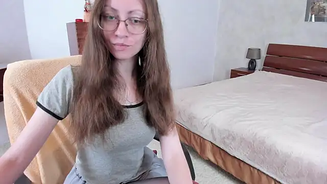 Snapshot of Pantyhose_Mila chatting on 06.17.26 Pantyhose Mila online show from 06.17.26