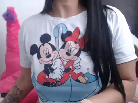 Snapshot of Emma__W chatting on 02.12.25 Emma W online show from 02.12.25