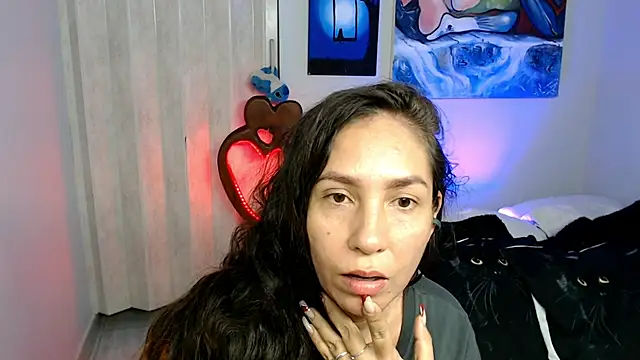 naihroby online show from 04.11.26