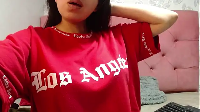 CarolineBrunx online show from 12.03.25