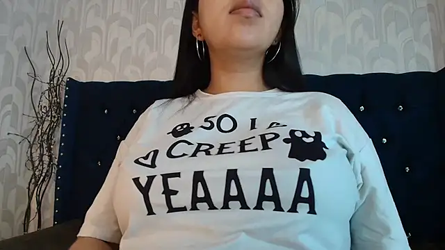 CarolineBrunx online show from 04.12.26