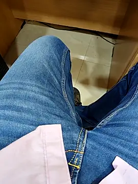 Ishan003 online show from 02.26.26