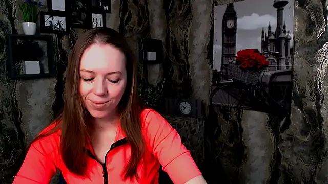 Snapshot of GloriaSi_ chatting on 04.27.26 GloriaSi online show from 04.27.26