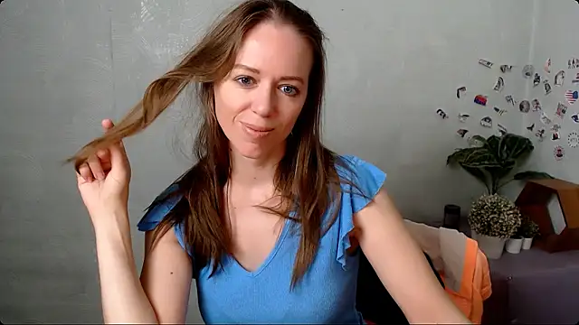 Snapshot of GloriaSi_ chatting on 05.24.26 GloriaSi online show from 05.24.26