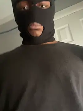 Snapshot of sneakylink13__ chatting on 02.10.25 sneakylink13 online show from 02.10.25