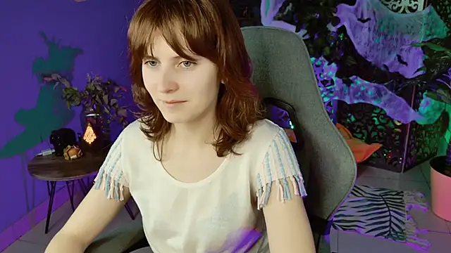 Snapshot of LolaAsmus chatting on 11.01.25 LolaAsmus online show from 11.01.25