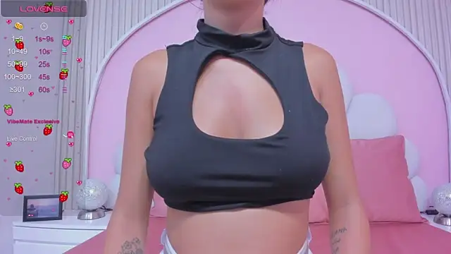 Snapshot of Meli_castillo chatting on 03.04.25 Meli castillo online show from 03.04.25