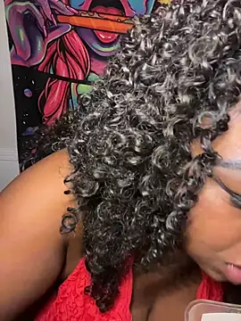 Snapshot of Gripperke00 chatting on 11.25.25 Gripperke00 online show from 11.25.25