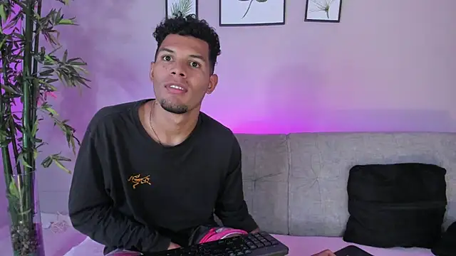 miaa lux online show from 02.01.25