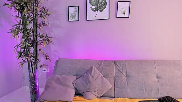 miaa lux online show from 02.03.25