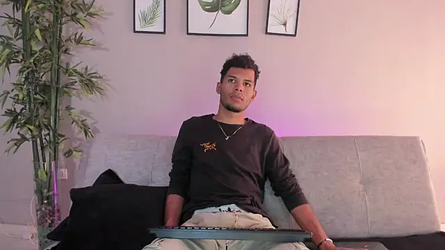 miaa lux online show from 02.06.25