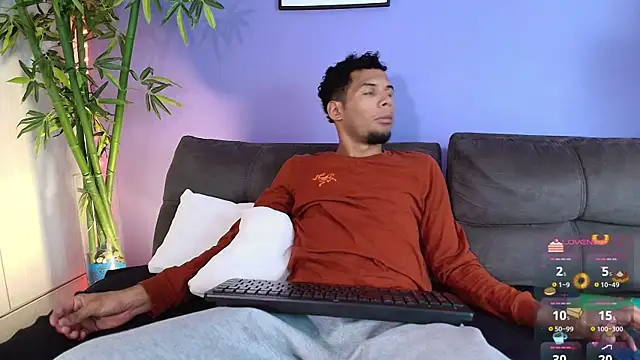 miaa lux online show from 03.21.25