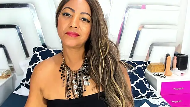 SaraaJhons online show from 03.07.25