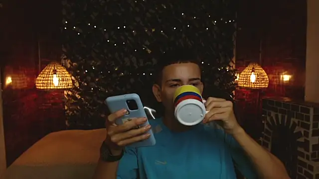 Snapshot of JackSwan18 chatting on 12.04.24 JackSwan18 online show from 12.04.24