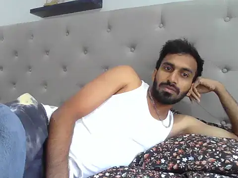 Snapshot of skinny__boy__ chatting on 11.13.25 skinny boy online show from 11.13.25