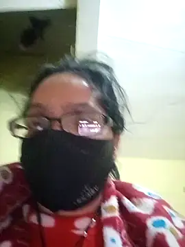 Snapshot of heenage chatting on 01.21.25 heenage online show from 01.21.25