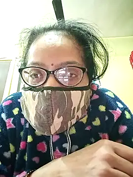 Snapshot of heenage chatting on 02.04.26 heenage online show from 02.04.26