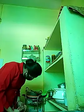 Snapshot of heenage chatting on 03.01.26 heenage online show from 03.01.26