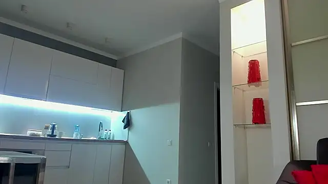 Emma Flin online show from 03.01.25