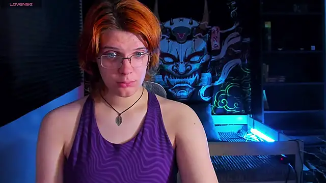 KIKI Krash online show from 12.17.24