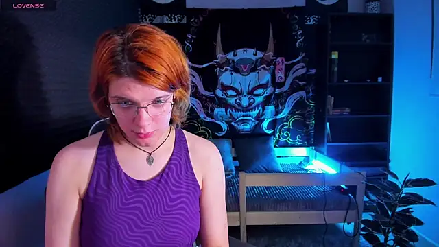 KIKI Krash online show from 12.17.24