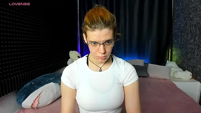 KIKI Krash online show from 01.16.25