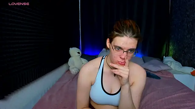 KIKI Krash online show from 01.20.25