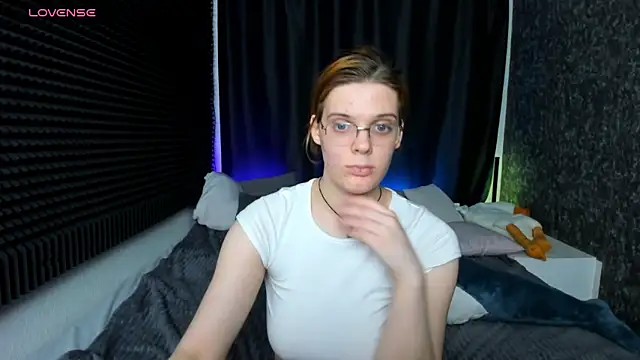 KIKI Krash online show from 01.25.25