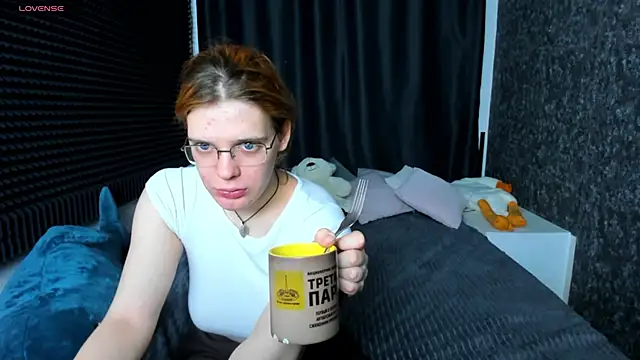 KIKI Krash online show from 01.27.25