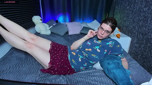 KIKI Krash online show from 02.11.25