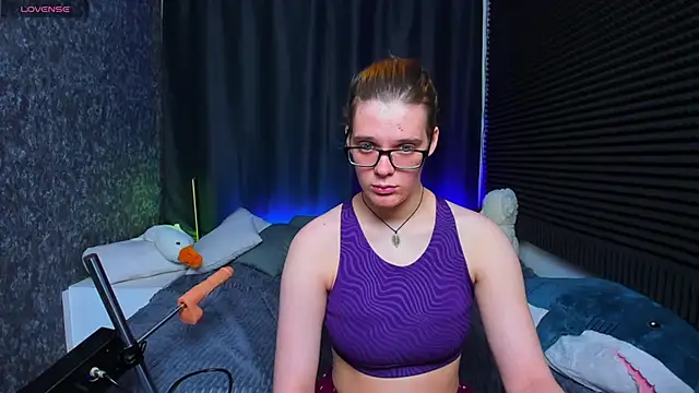 KIKI Krash online show from 02.25.25