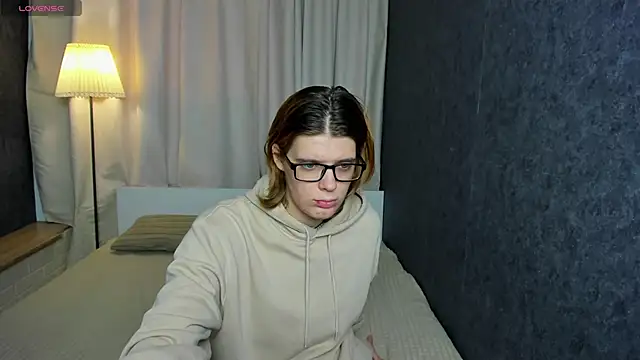 KIKI Krash online show from 03.08.25