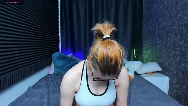 KIKI Krash online show from 03.10.25