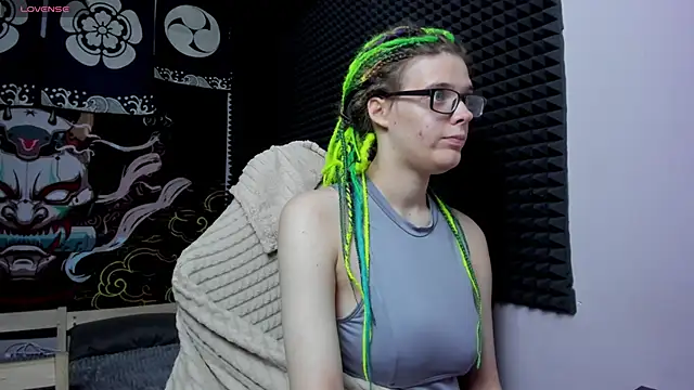 KIKI Krash online show from 09.16.25