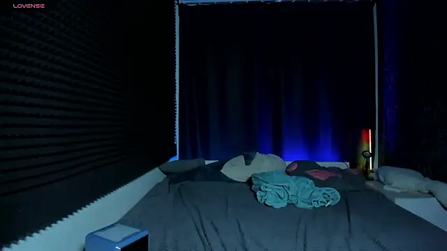 KIKI Krash online show from 01.31.26