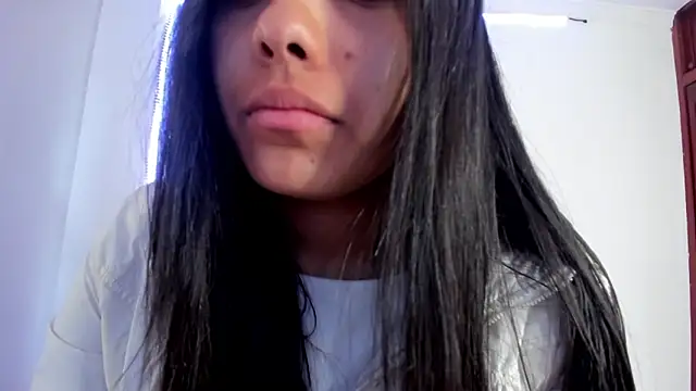 Snapshot of anniesweet- chatting on 04.20.26 anniesweet- online show from 04.20.26